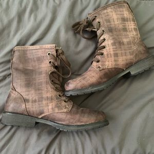 ROXY boots